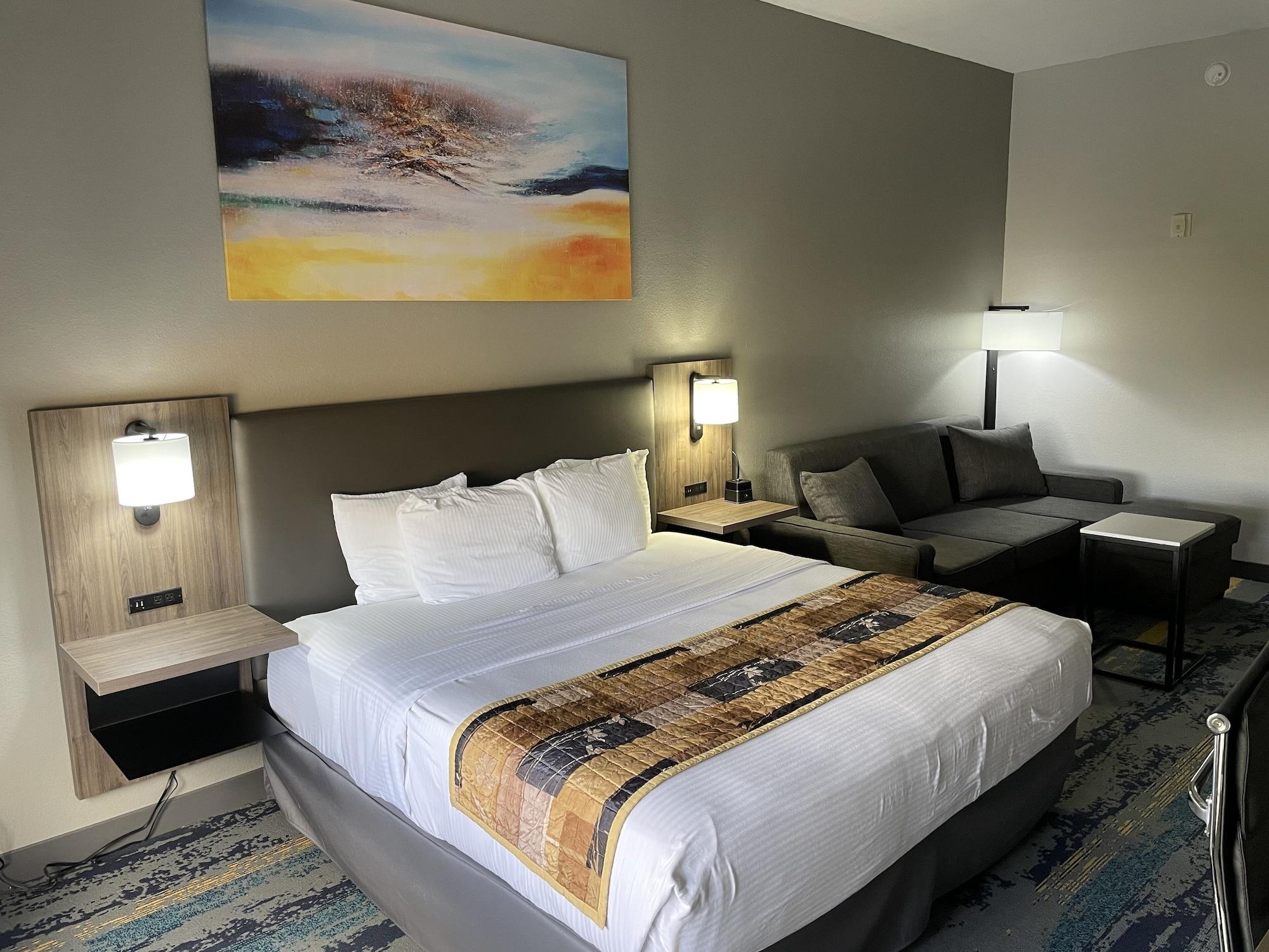 La Quinta By Wyndham Tampa Central Exterior photo