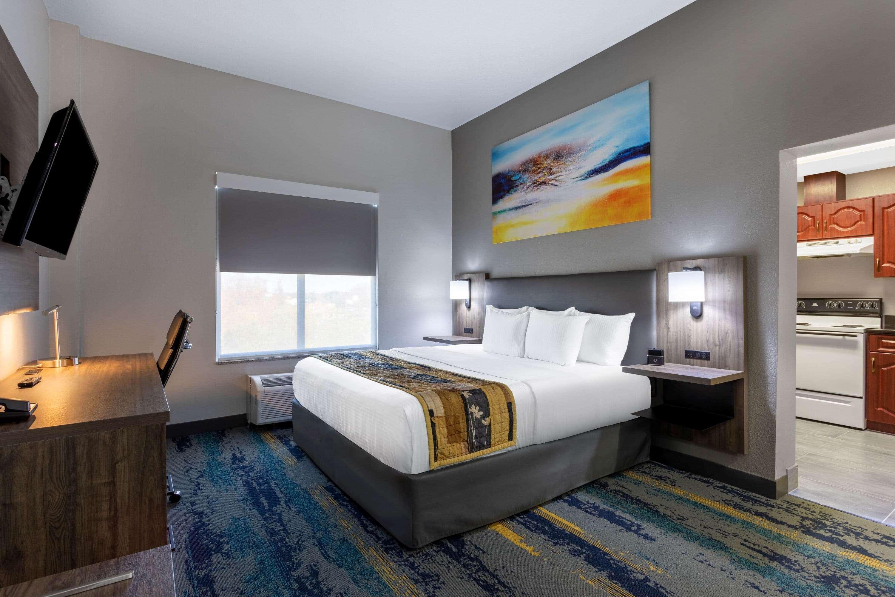 La Quinta By Wyndham Tampa Central Exterior photo