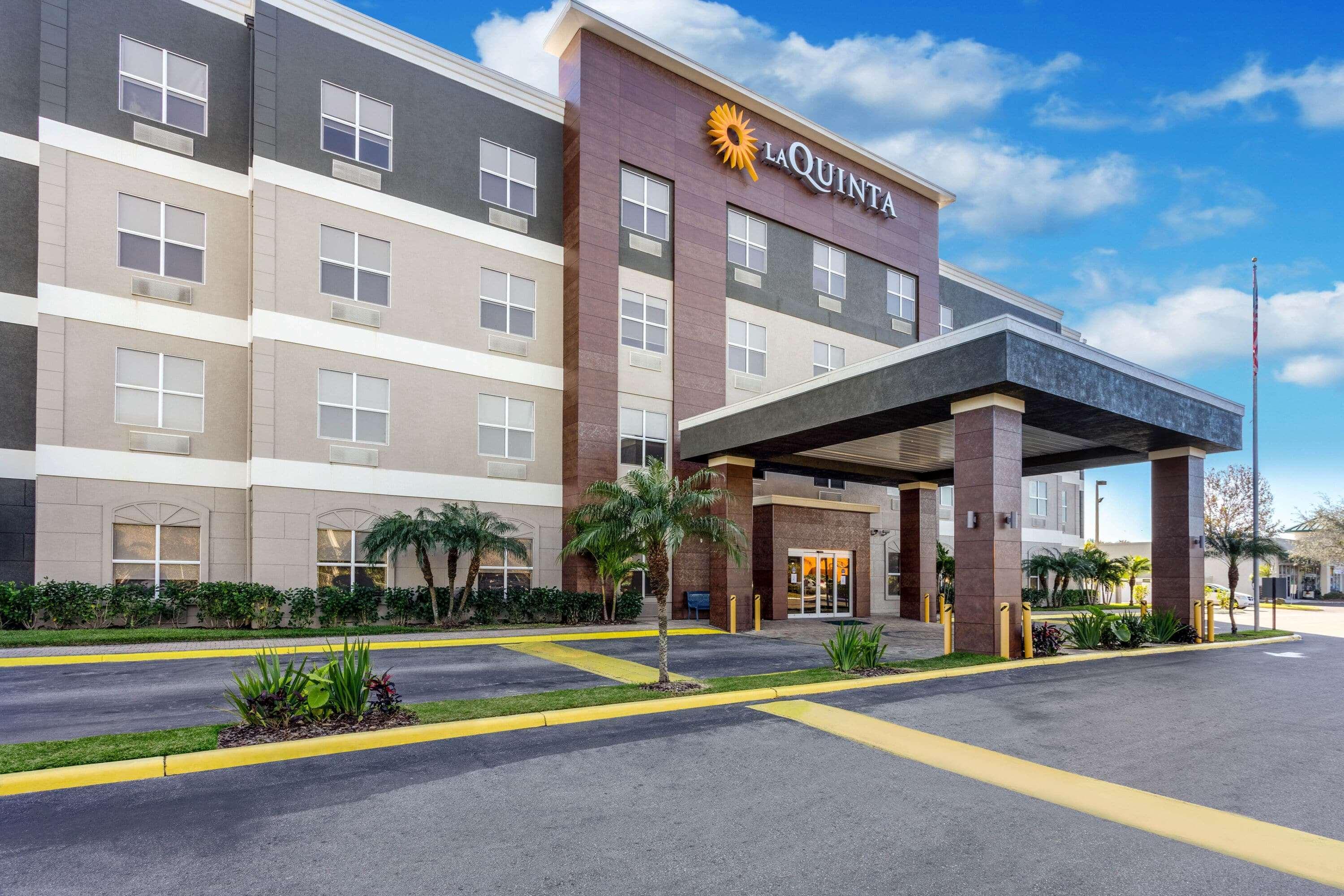 La Quinta By Wyndham Tampa Central Exterior photo